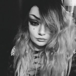 Meet your Posher, Kindra